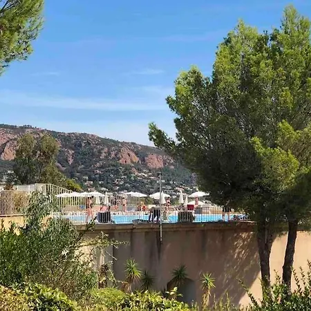 Apartment Vue Et Esterel-piscine Saint-Raphael (Var)